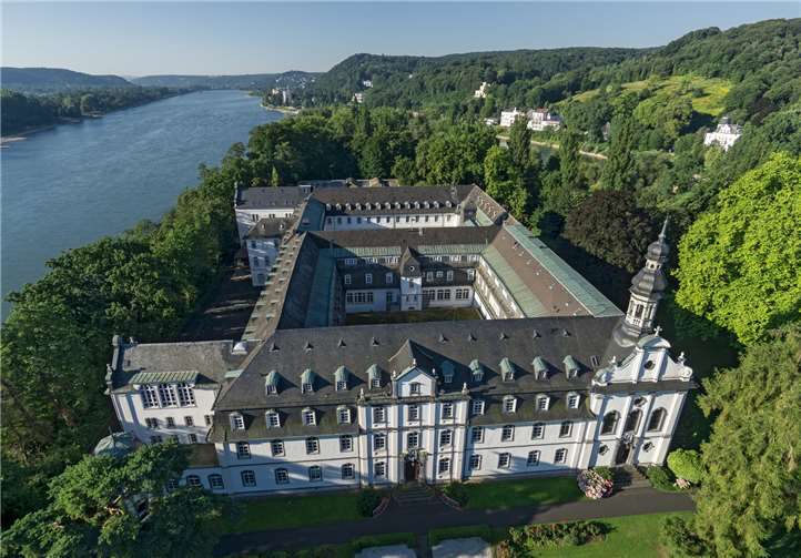 Das Franziskus Gymnasium Nonnenwerth aus der Luft. Foto: Franziskus Gymnasium Nonnenwerth