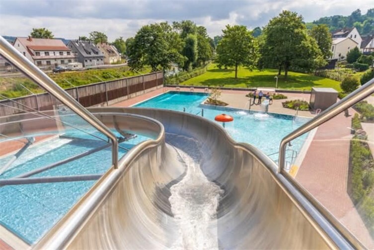 Das Freibad in Ahrweiler ist uneingeschränkt erreichbar. 