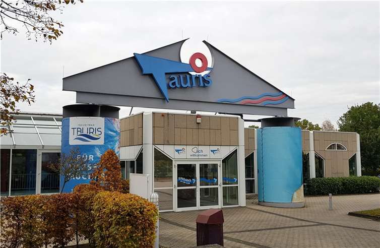 Das Freizeitbad Tauris wird bald einer neuen Nutzung zugeführt.