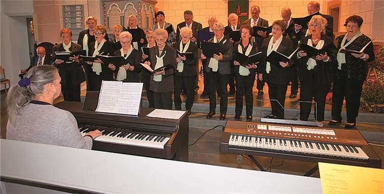 Das Geburtstagskind eröffnete den musikalischen Reigen.WT