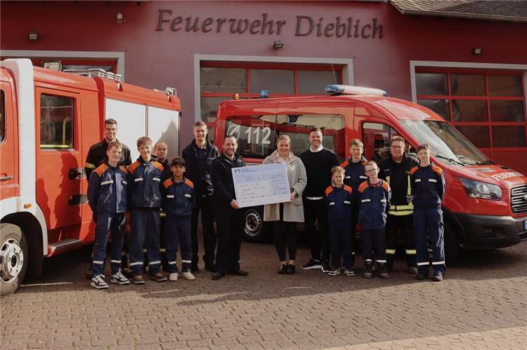 Das Geld soll für Ausbildungszwecke und Ausrüstungsgegenstände der Jugendfeuerwehr eingesetzt werden. Foto: Dieblicher Jugendfeuerwehr