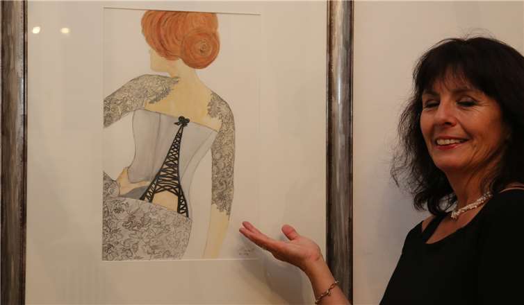 Das Gemälde „La Parisienne“ zeigt viele Leidenschaften der Künstlerin vereint auf einem Bild.StF