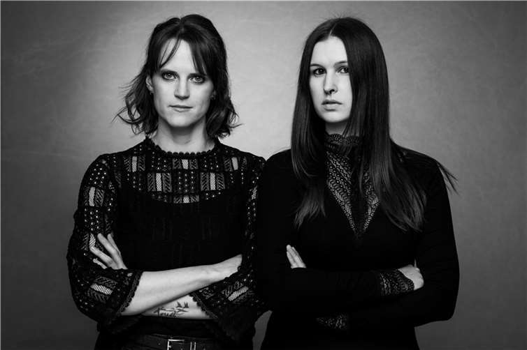 Das Gesangsduo PHOENIX.