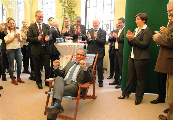 Das Geschenk zum Ruhestand: Einen Liegestuhl!Pressestelle der KV