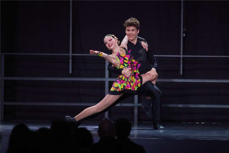 Das Geschwisterpaar Christina & Tobias Esch zeigte einen beeindruckenden Tanz.Foto: movement.photos