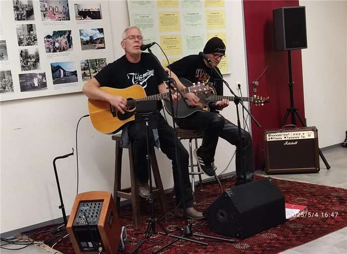 Das Gitarrenduo „Silent Kitchen“.