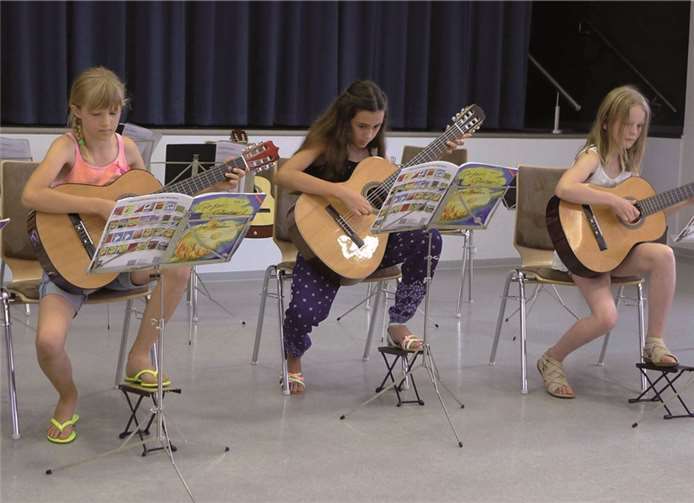 Das Gitarrentrio begeisterte sein Publikum.  Günther Mallmann