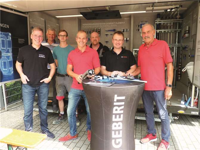 Das HJA-Team mit dem designierten Geschäftsführer Stephan Lippert (2. von rechts).