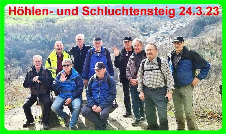 Das HSC-Senioren Team mit Blick auf das Brohltal. Foto: privat