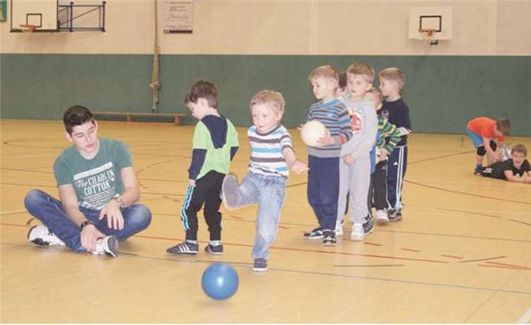 Das Hanniballtraining in der Großsporthalle Puderbach.Privat