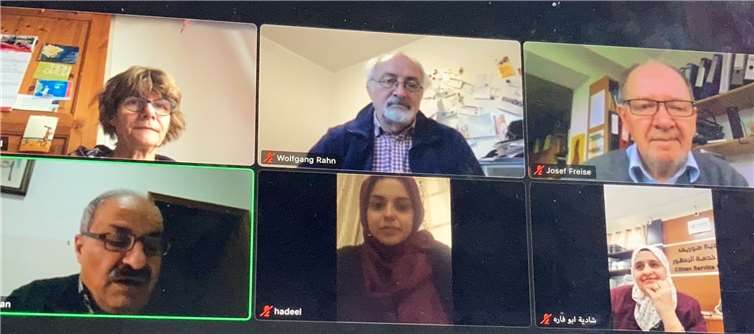 „Das Hauptproblem liegt darin, dass viele dieser Familien sehr arm sind“, erläutert die Gesundheitshelferin Shadia Abufara von der Stadtverwaltung Surif in einer Videokonferenz.Foto: Privat