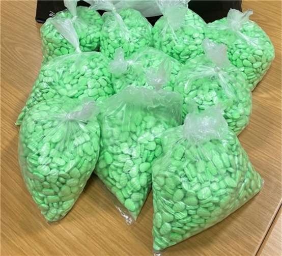 Das Hauptzollamt Koblenz stellte bei eine Fahrzeugkontrolle über 5,7 Kilogramm Ecstasy-Pillen sicher. Foto: Hauptzollamt Koblenz