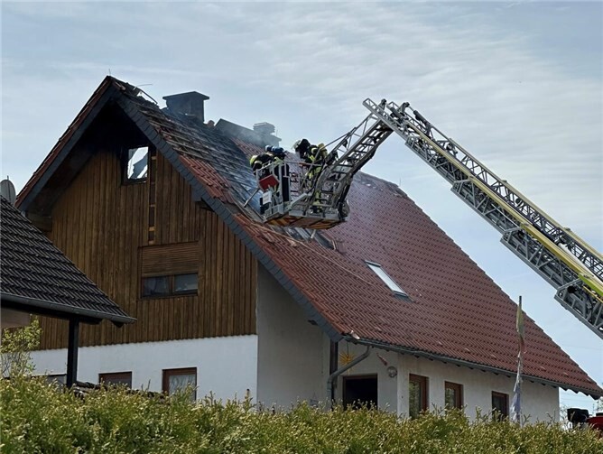 Das Haus ist nach dem Feuer unbewohnbar. Foto:ROB