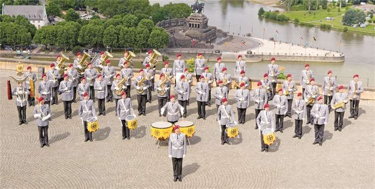 Das Heeresmusikkorps 300 spielt am 27. August 2013 in Mayen. privat