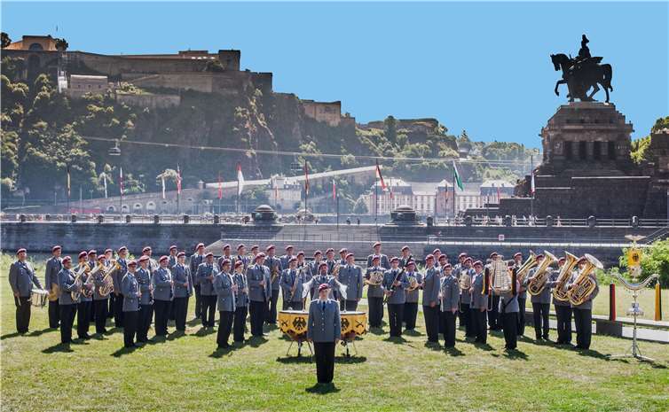 Das Heeresmusikkorps Koblenz am Deutschen Eck. Foto: privat