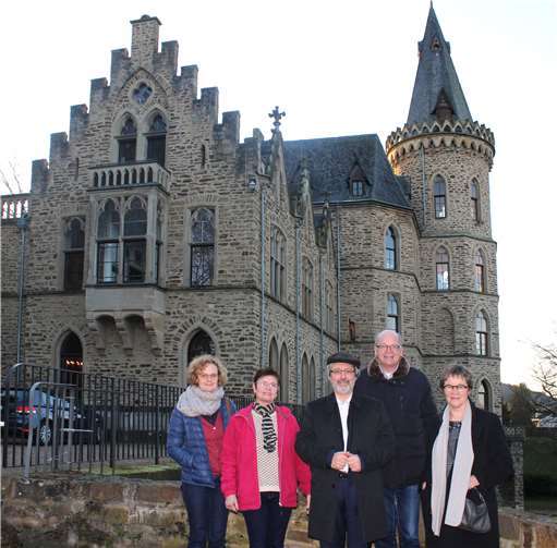 Das Heimatmuseum im Schloss hat Potential. Sie wollen es zukunftsfähig machen: Elly Rehmann (v.l.n.r.), Agnes Menacher, Eckhard Braun, Hardy Rehmann und Marlies Rainer. Foto: HG