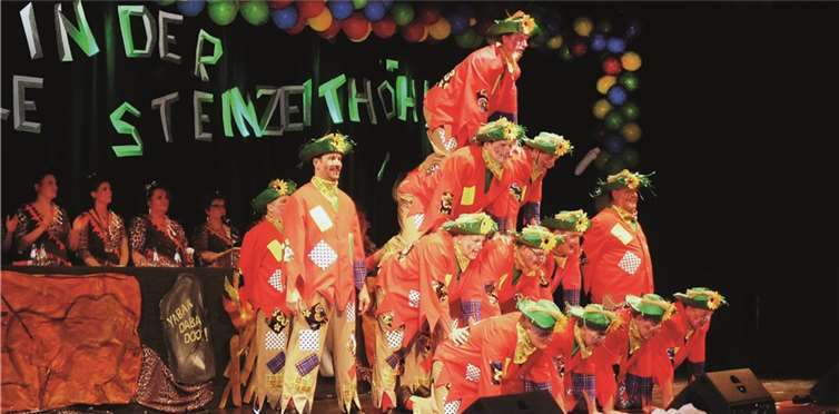Das Herrenballett „Heiße Socken“ aus Neuwied ließ die Laacher See-Halle erbeben