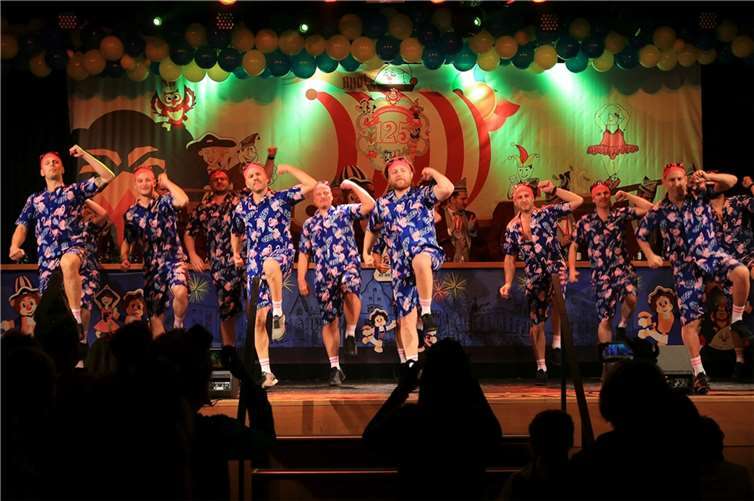 Das Herrenballett „Zarte Zehe“.  Fotos: privat