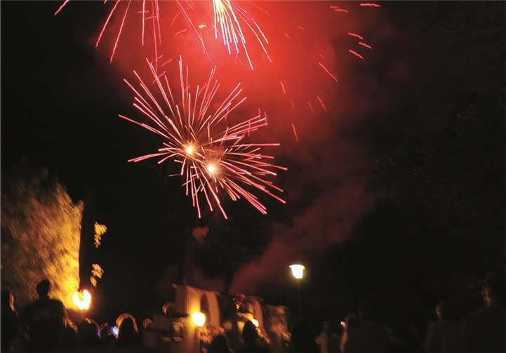 Das Highlight der Waldbreitbacher Kirmes ist natürlich das beeindruckende Feuerwerk.