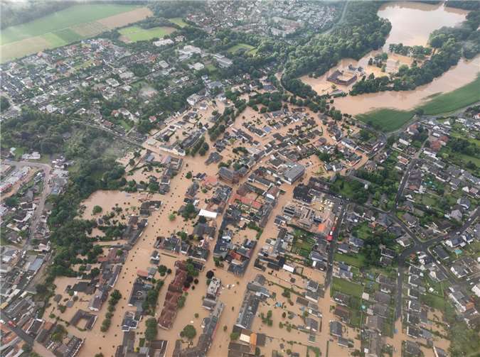 Das Hochwasser hatte Heimerzheim fast komplett unter Wasser gesetzt.Foto: Bundespolizei-Fliegergruppe