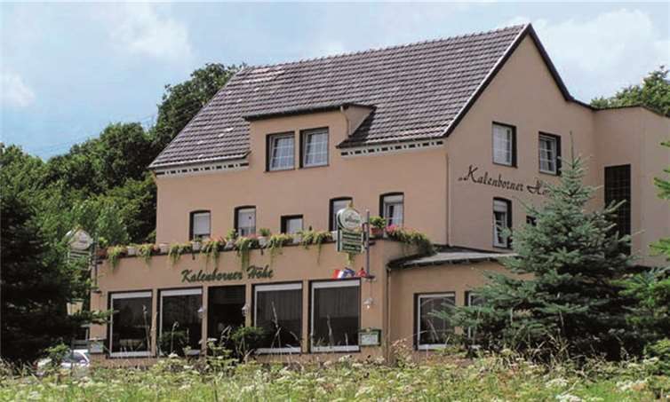 Das Hotel Kalenborner Höhe wird seit 1977 von Karl-Josef und Elica Zimmermann geleitet und erfreut sich großer Beliebtheit in Kalenborn und Umgebung. Privat