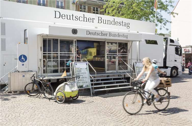 Das Infomobil ist vom 28. bis 30. Mai in Montabaur. Deutscher Bundestag/Jörg F. Müller