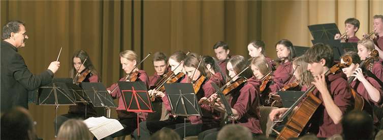 Das Jugendorchester Wachtberg begeisterte die Kinder und Jugendlichen ebenso wie die erwachsenen Zuhörer beim Familienkonzert in der Berkumer Aula.