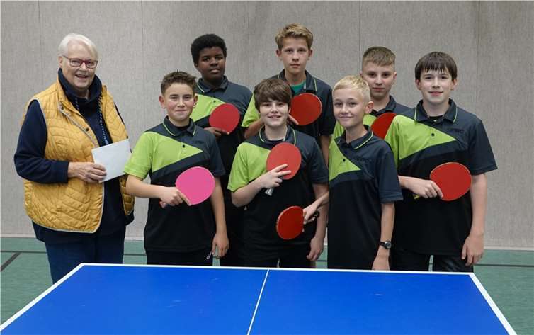 Das Jugendteam freute sich über die Spende.  Foto: privat