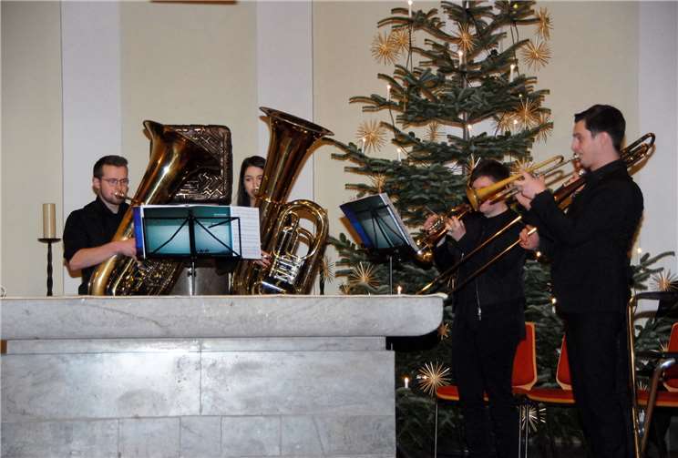 Das „Junge Blech“ aus Oberdreis gehört zum dortigen Posaunenchor. In Dierdorf spielten die jungen Musiker unter anderem „Maria durch ein Dornwald ging“.