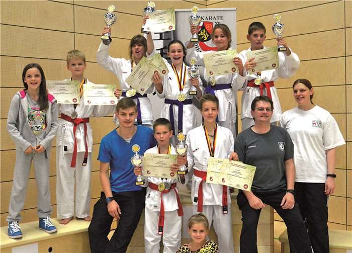 Das KSC Karate Team auf der Landesmeisterschaft.Privat