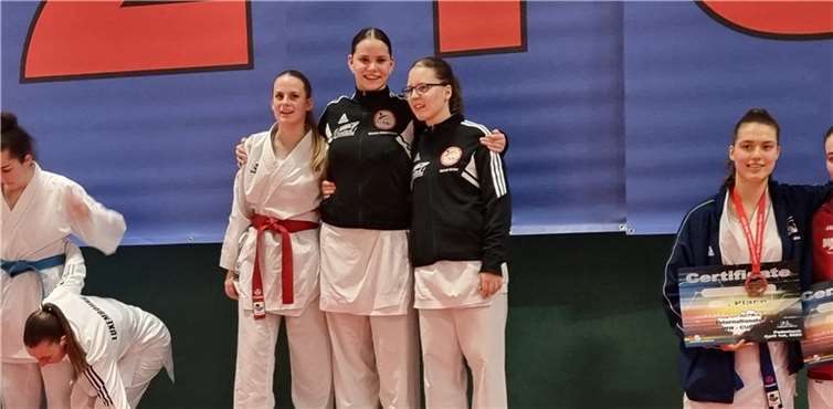 Das KSC Karate Team konnte mit viermal Gold und dreimal Bronze erringen. Quelle: KSC Karate Team