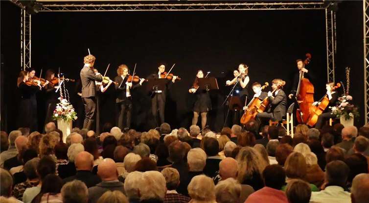 Das Kammermusikensemble Laubenheim (KAMEL) begeisterte im Cochemer Kapuzinerkloster mit dem Neujahrskonzert Fantasiewelten. Fotos: TE