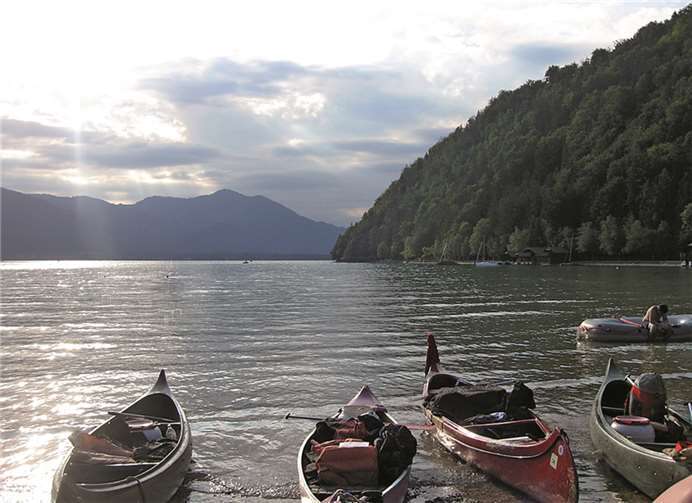 Das Kanufahren vor schönster Bergkulisse hat alle zum Staunen gebracht.Privat