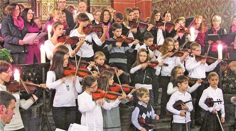 Das Kinder- und Jugendstreichorchester Kobern unter der Leitung von David Rodrigues. privat