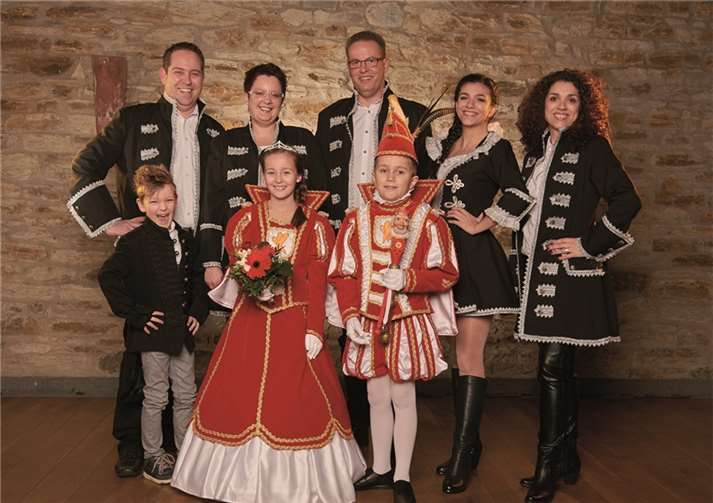 Das Kinderprinzenpaar der KG Rot-Weiß Westum. privat