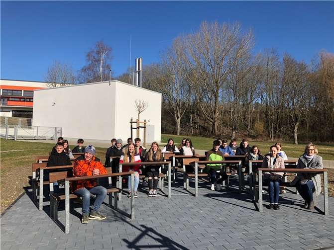 Das „Klassenzimmer im Grünen“ an der Kurfürst-Balduin-Realschule plus und Fachoberschule Kaisersesch wurde in Betrieb genommen.  Fotos: privat