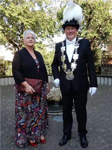 Das Königspaar der St. Josef-Gesellschaft, Oliver und Andrea Herbst. Foto: Dieter Wind