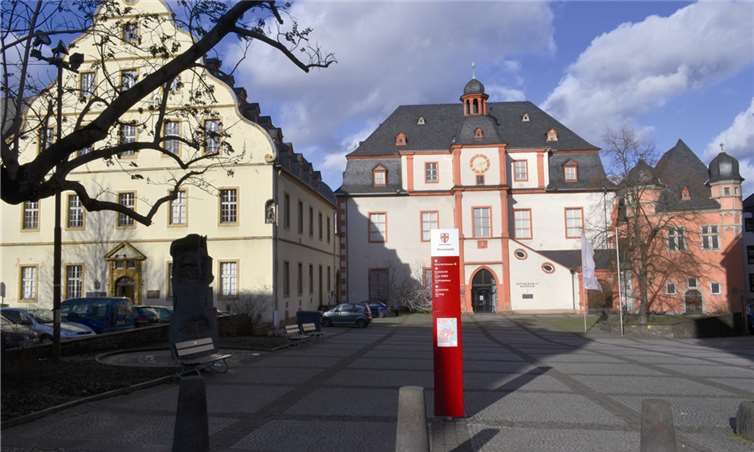 Das Konzept des Investors Martin Görlitz sieht eine Nachnutzung aller drei Altimmobilien im Zentrumder Koblenzer Altstadt vor.Hep