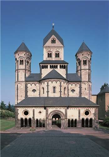 Das Konzert in der Abteikirche wird die Zuhörer auf die Passionszeit einstimmen. BenediktinerabteiMaria Laach