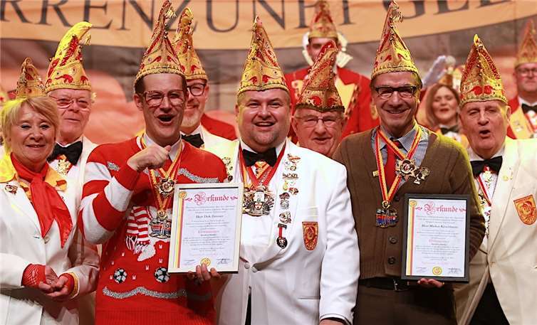 Das Kultur-Duo „Willi und Ernst“ wurden von Senat des Vereins zu Ehrensenatoren ernannt.
