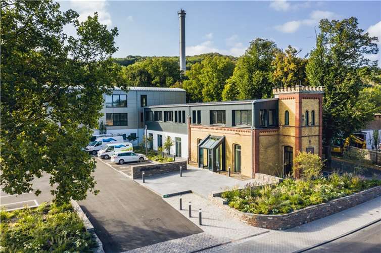 Gelungene Wiederinbetriebnahme des Kundenzentrums Das Kundenzentrum der Ahrtal-Werke im Dahlienweg ist wieder für den Publikumsverkehr geöffnet. Foto: privat