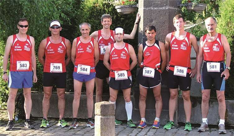 Das LG-Team beim Mittwochslauf in Lonnig. privat