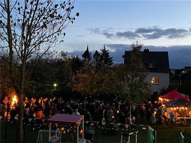 Das Laternenfest auf der Bungertwiese in Mendig.  Foto: privat