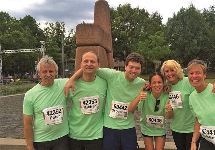 Das Lauf-Team der FAW gGmbH Neuwied: Peter Buchholz, Michael Paul, Sebastian Carillo Castillo, Anne Neuheuser, Ina Ziegler, Christiane Kahlert, fotografiert von Carolin Niesen. privat