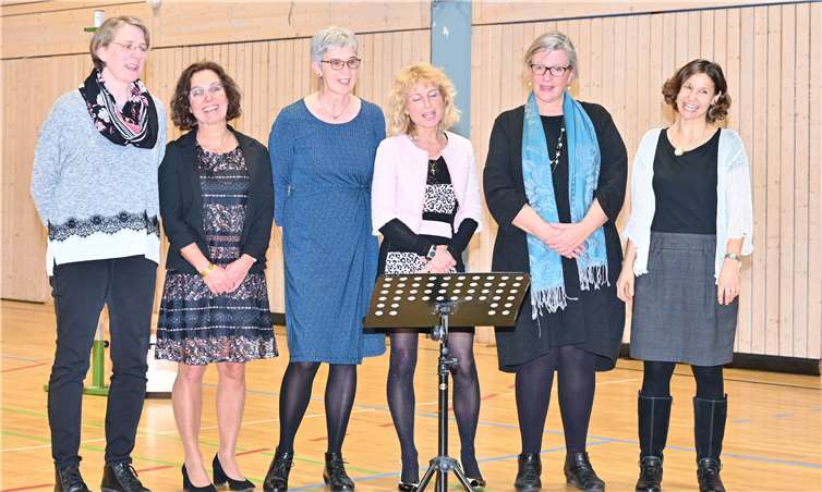 Das Lehrerinnen-Sextett, besang das erste Jahr in Winningen. Fotos: privat