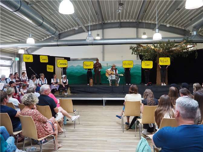 Das Lehrertheater hat bereits eine lange Tradition am Gymnasium im Kannenbäckerland.  Fotos: GiK