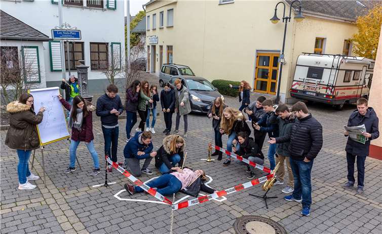 Das MVU-Jugendorchester am Tatort.