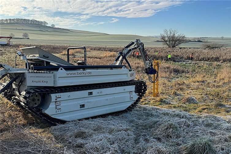 Das Mähboot hat die Schilfgebiete westlich der L113 abgemäht.  Fotos: Kreisverwaltung MYK/Leyendecker