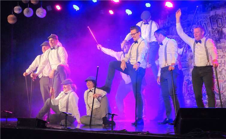 Das Männerballett der SG bei seinem Schautanz.Fotos: WR