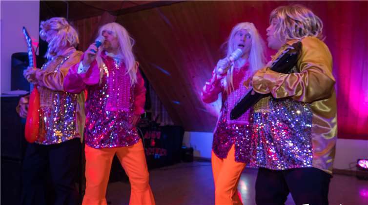 Das Männerballett der Swinging Woodlegs mit einem Potpourri des Eurovision Song Contest. Copyrights: Thorsten Wüst